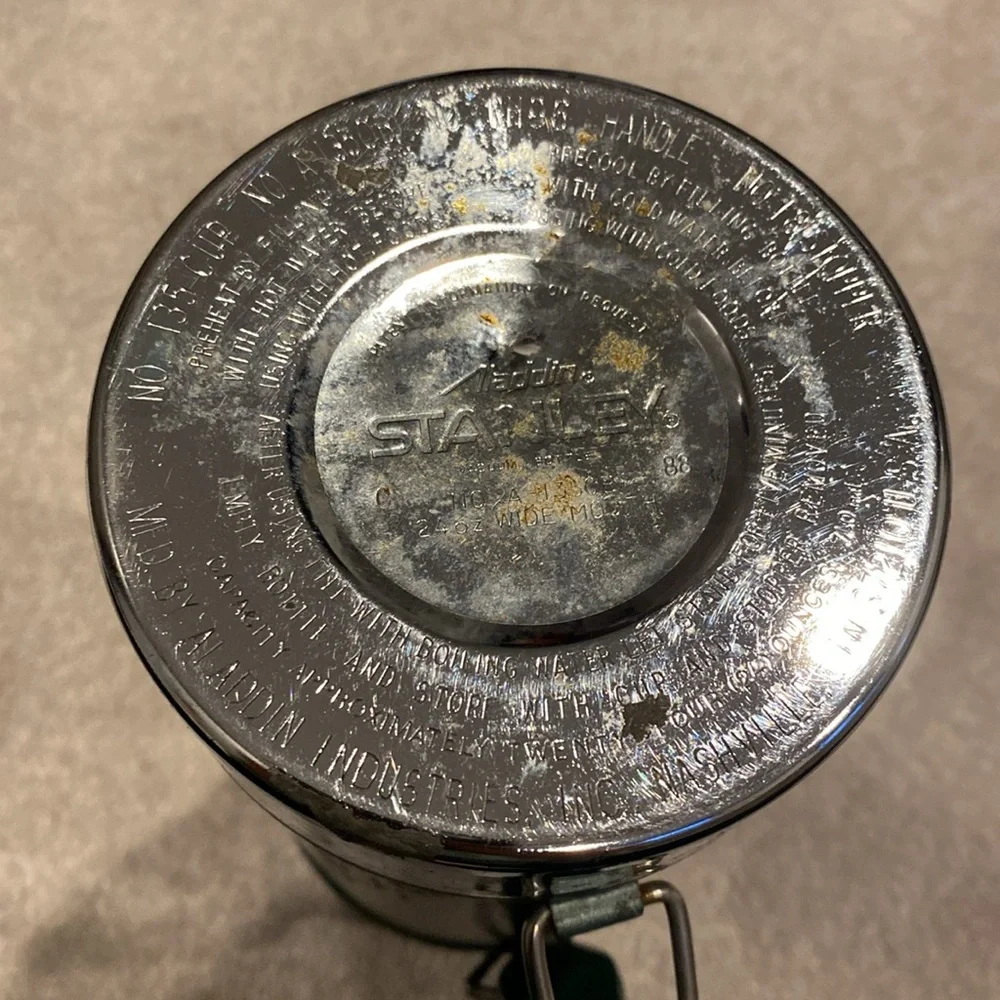 Stanley Classic Green and Silver Thermos - Picture 7 of 10